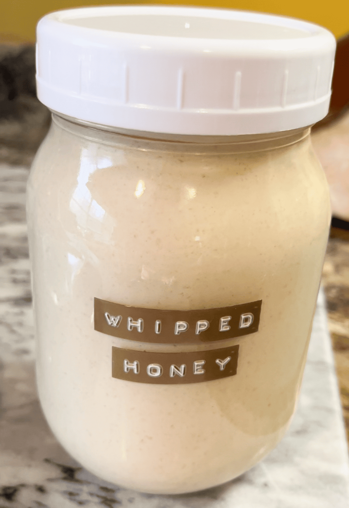 How to Make Delicious Whipped Honey: A Simple Recipe