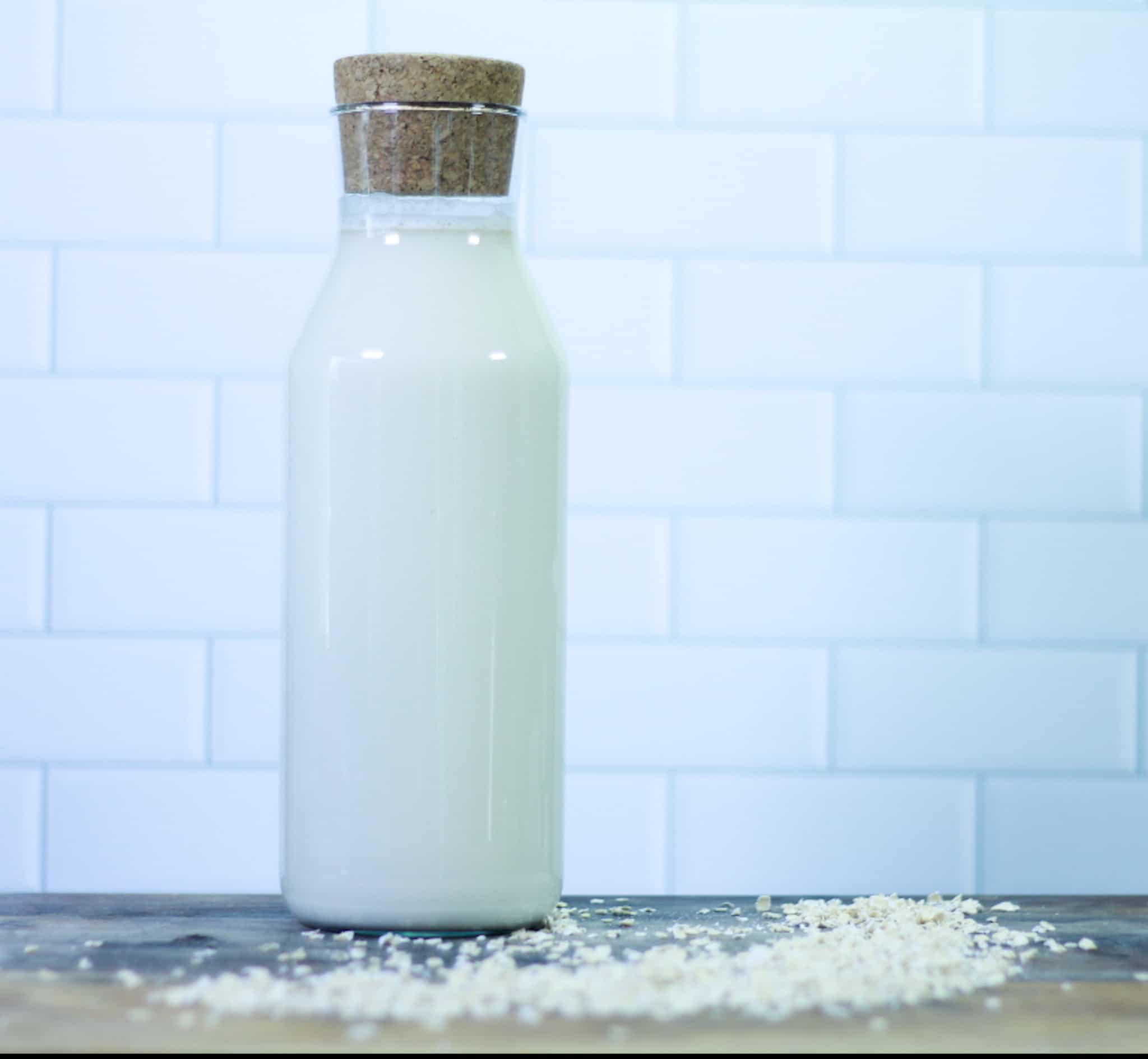 How to Make Perfect Creamy Oat Milk